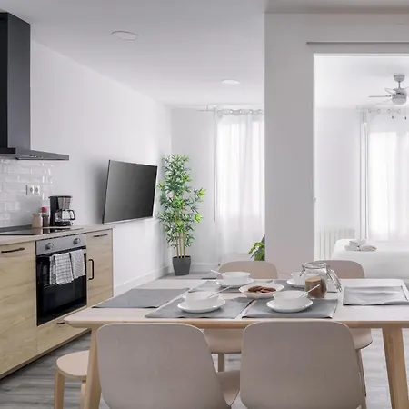 1893 180 M. From The Old Town, A/c Apartment