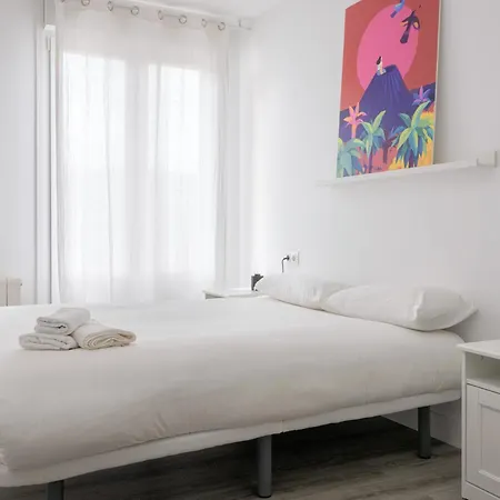 Apartment 1893 180 M. From The Old Town, A/c